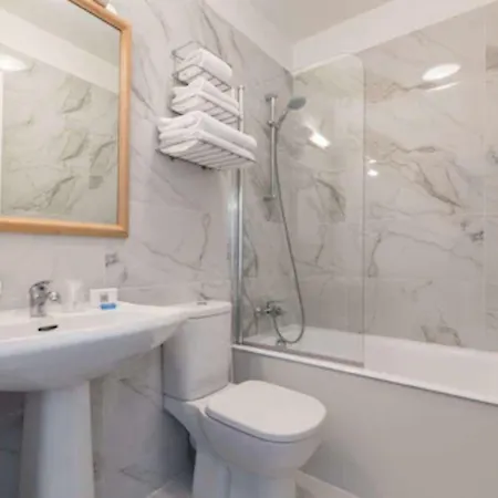 Ruc Hotel Cannes